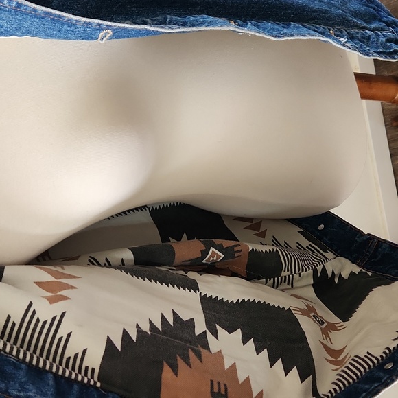 BDG Oversized Sherpa Collar Denim Jacket - Picture 3 of 6